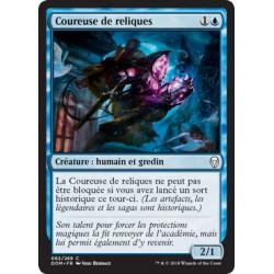 Coureuse de reliques / Relic Runner