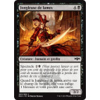 Jongleuse de lames / Blade Juggler
